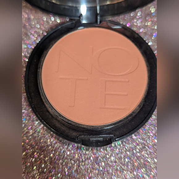 05 Desert Rose Note Luminous Silk Compact Blusher - Picture 4 of 7